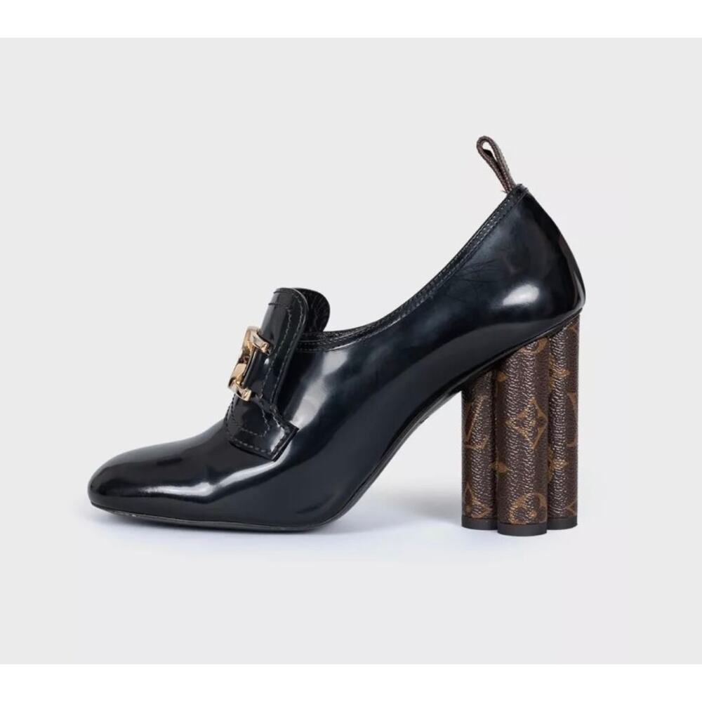 Louis Vuitton Black Leather Pumps Sculpted Heel Sz. 38